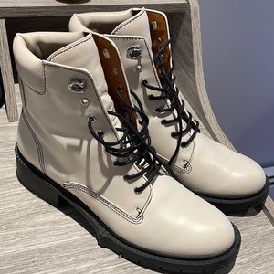 Coach Lorimer leather women’s boots size 10 worn only once!